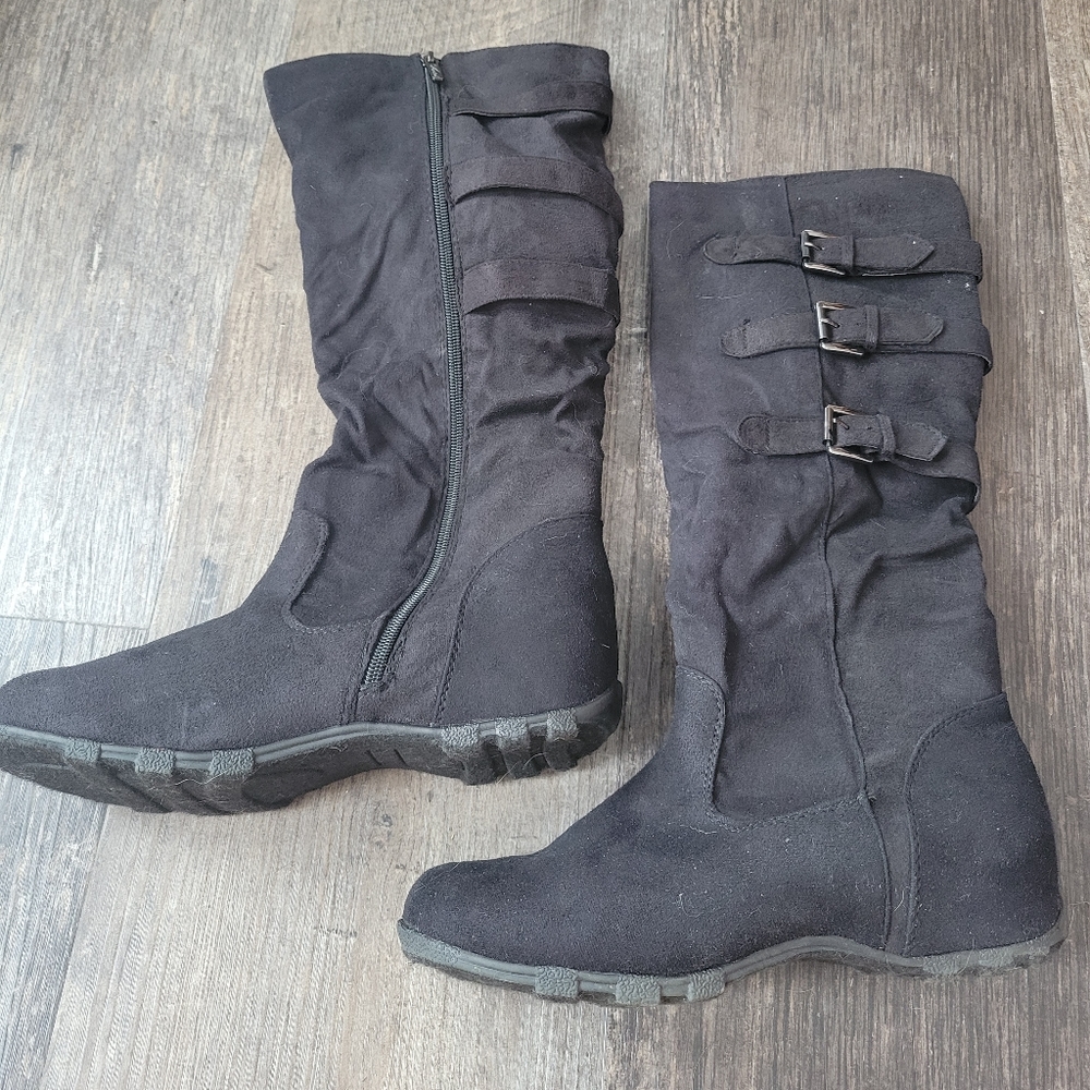 Black Boots Size 9
